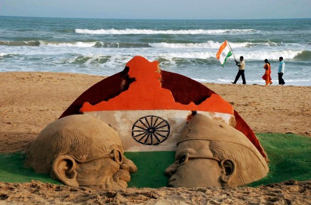 10 Major Challenges That The Republic Of India Faces Today